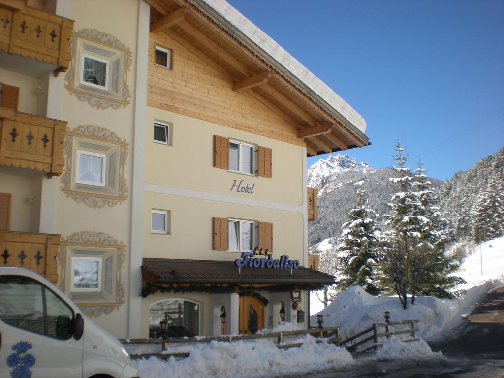 Albergo Fiordaliso Канацеї Екстер'єр фото