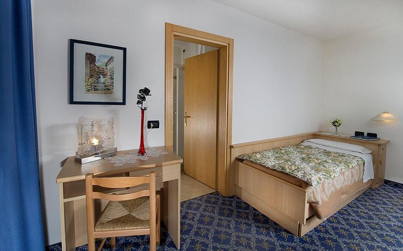 Albergo Fiordaliso Канацеї Номер фото